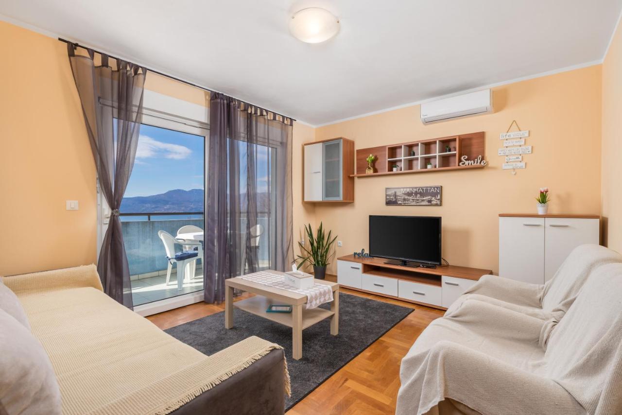 Apartman Iris 2 -Rijeka Apartment Exterior photo