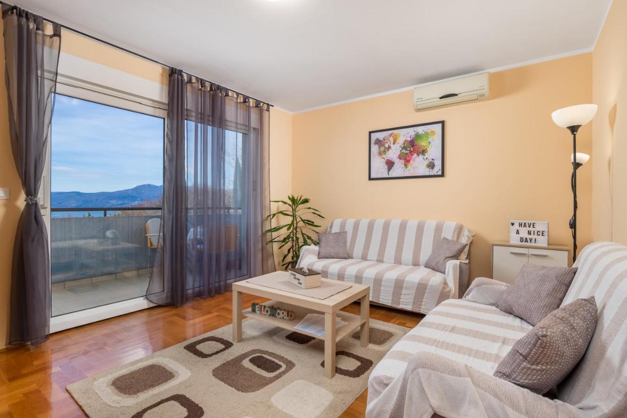 Apartman Iris 2 -Rijeka Apartment Exterior photo